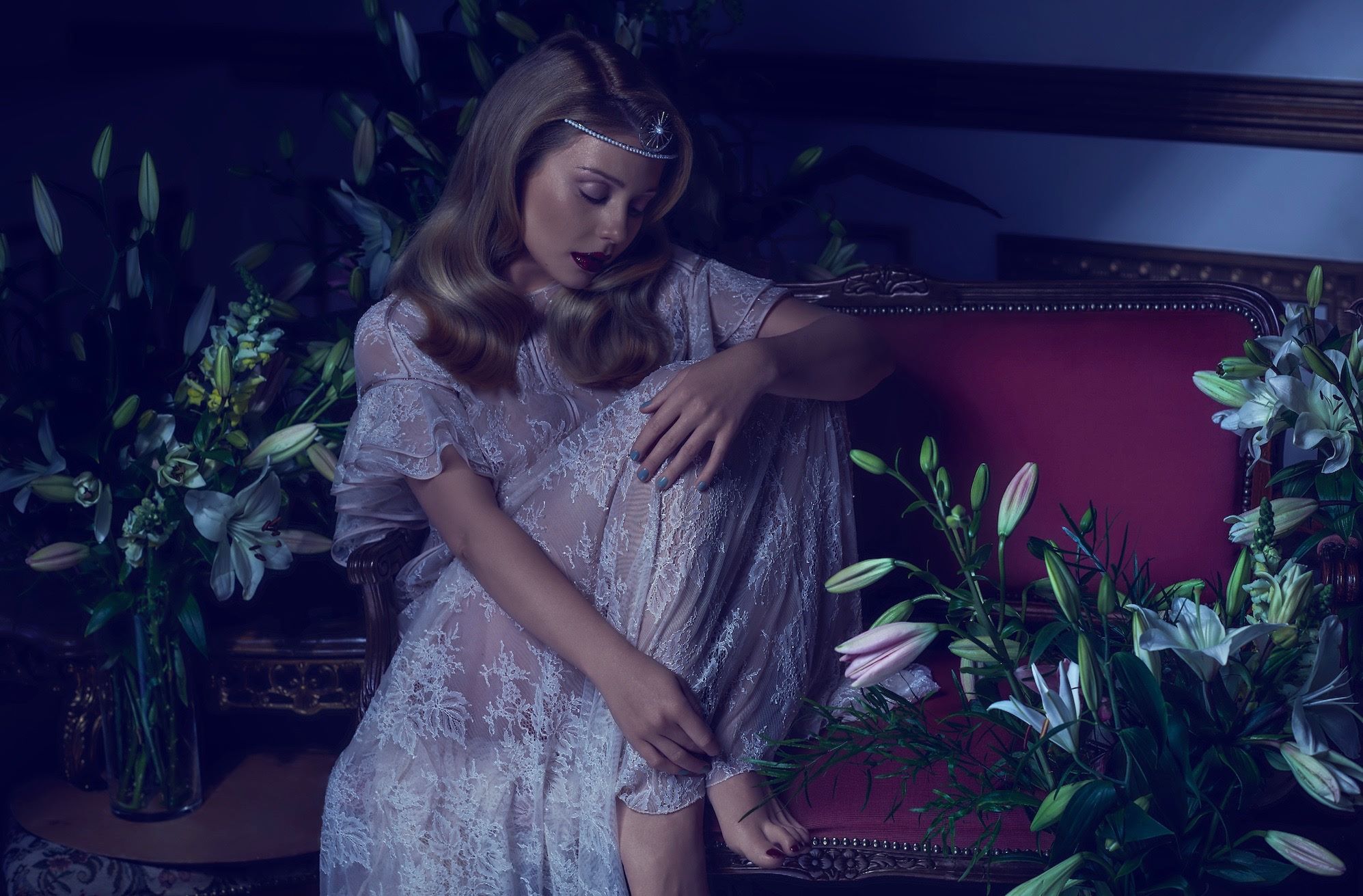 Наче мавка! Тіна Кароль знялася для обкладинки відомого глянцю