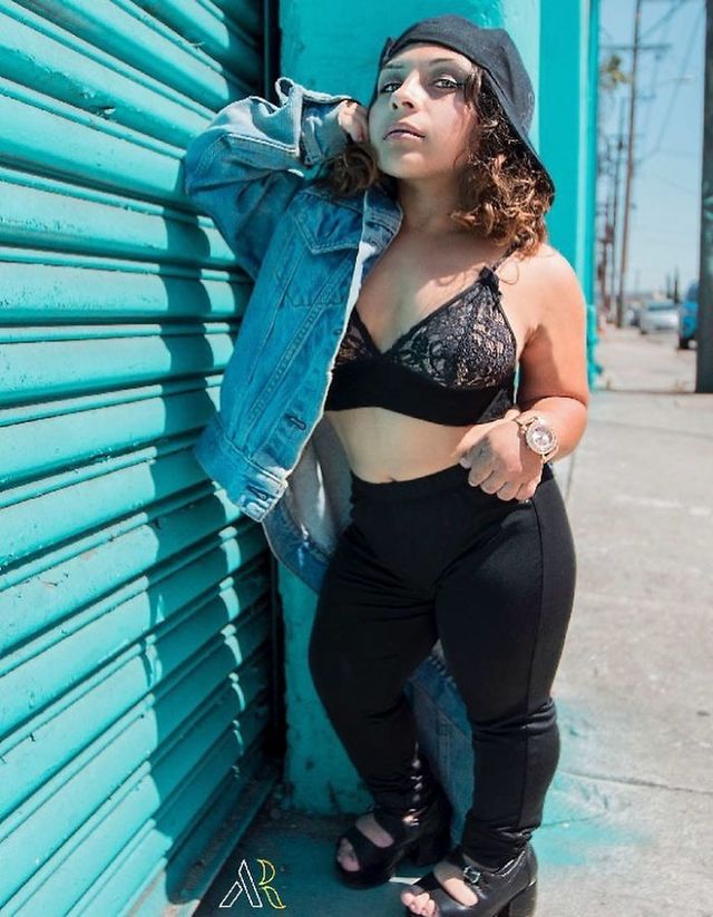 Ця маленька модель ламає всі модні стереотипи - фото 210187