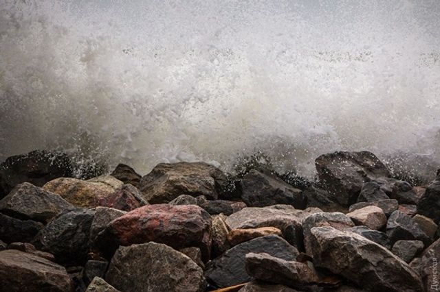 Одесу накрив шторм: фотофакт - фото 211960