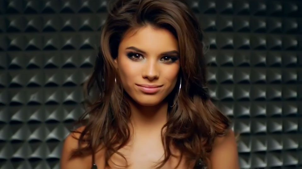 Слідом за Настею Каменських свій новий кліп представила ще одна підопічна Потапа