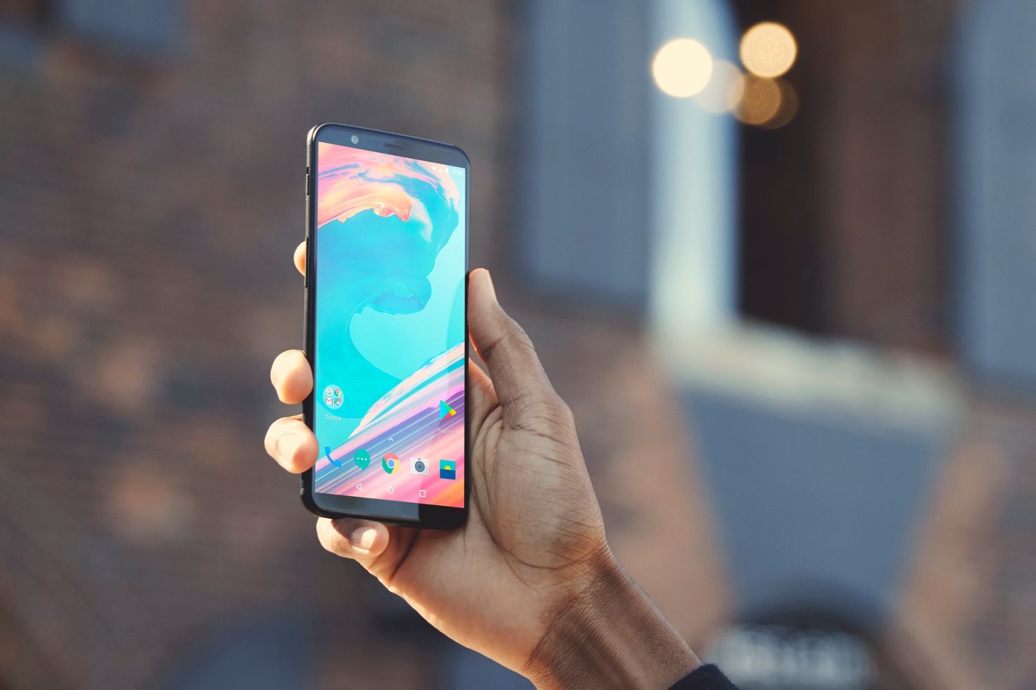 OnePlus 5T порівняли з іншими флагманами по швидкості зарядки