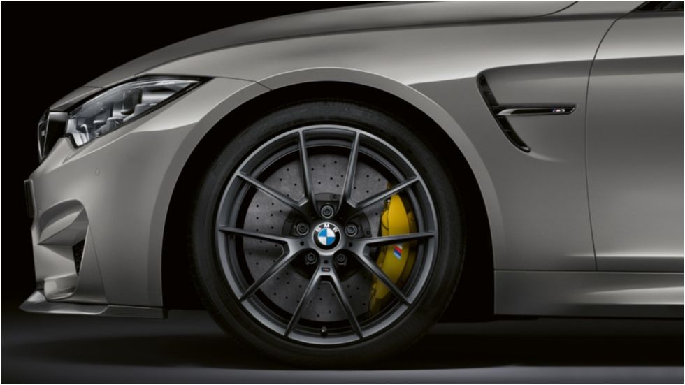 BMW представила "заряджену" версію свого седана