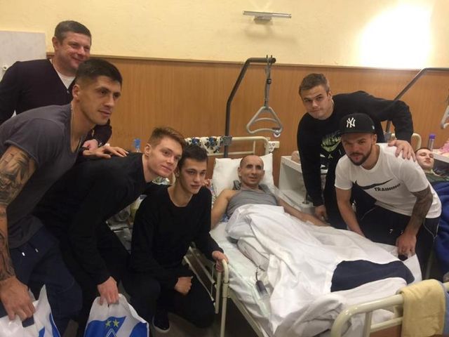 Як Динамівці провідували воїнів АТО - фото 211818