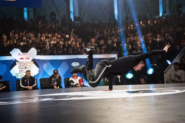 Названо переможця Світового Фіналу з брейкингу - фото 207273