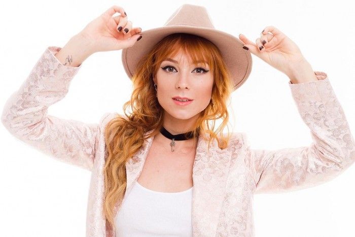 Світлана Тарабарова показала стильний образ