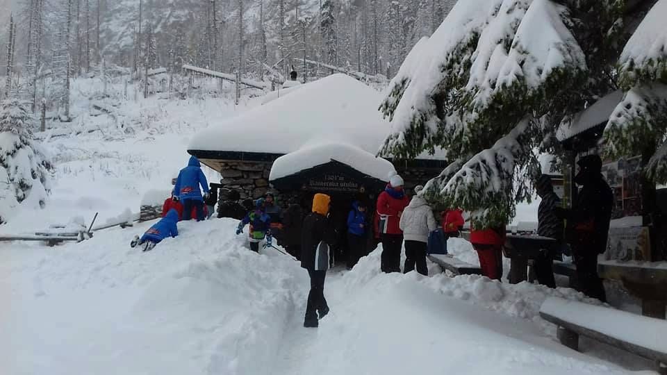 Свято наближається: як виглядають Татри у снігу