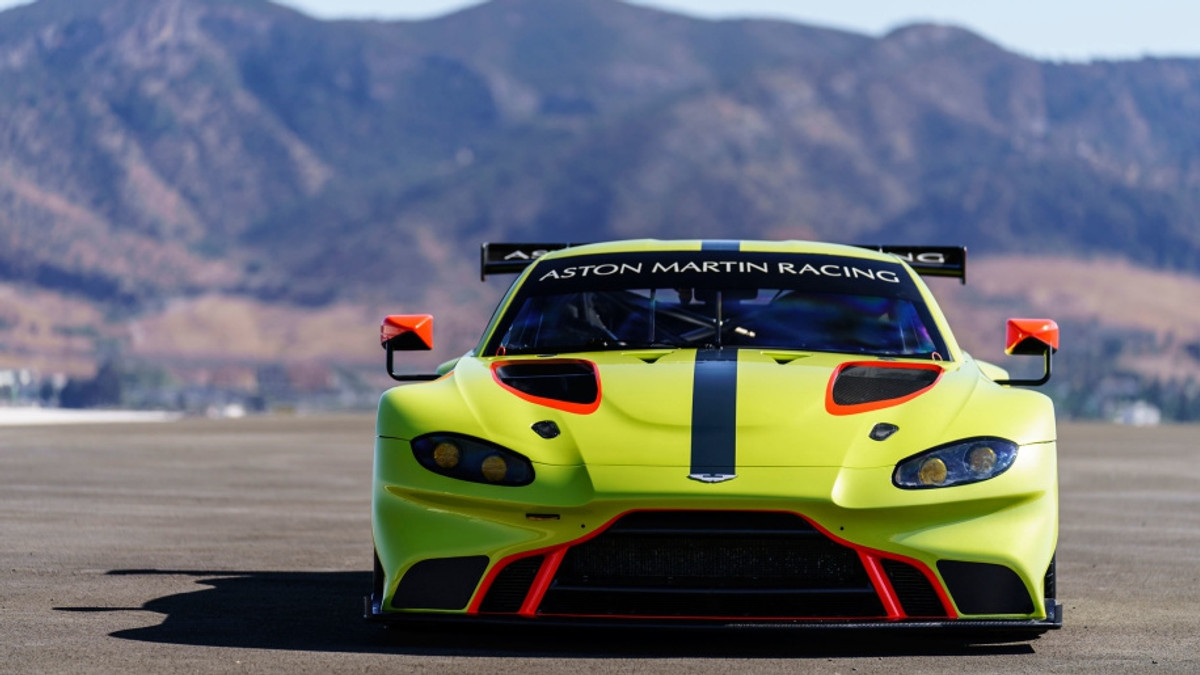 Aston Martin презентував новий Vantage GTE - фото 1
