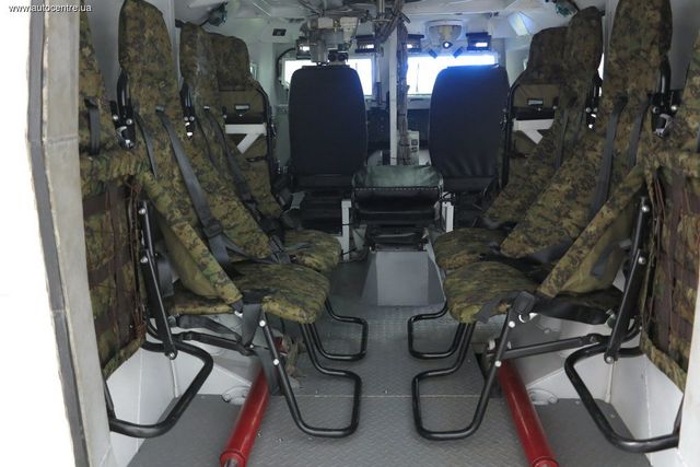 У Тритоні поміщається 11 осіб - фото 207344