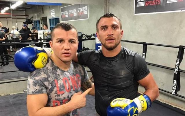 Як Ломаченко спарингує з екс-чемпіоном світу - фото 211465