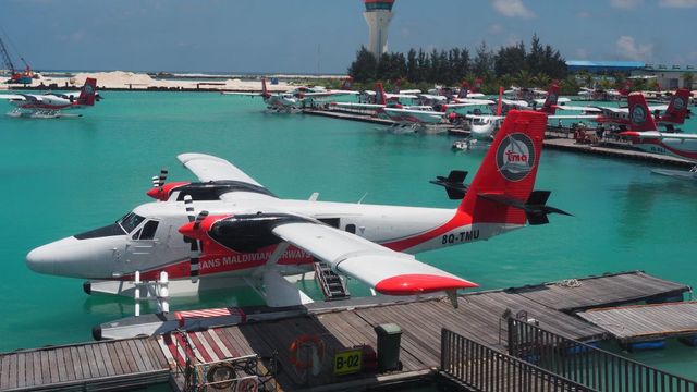 Як виглядає найбільш розкішний курорт на Мальдівах: ефектні фото - фото 209044