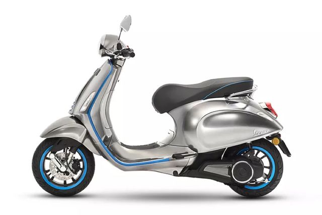 Електроскутер Vespa проїде на одному заряді 100 кілометрів - фото 208658