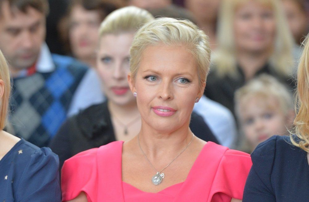 Колишню першу леді Естонії виставили з готелю