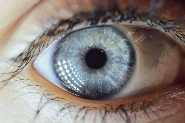Трішки космосу: фотограф показує всю красу очей - фото 207426