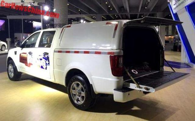 У Китаї презентовано електричний пікап Kawei K150 EV7 - фото 210533