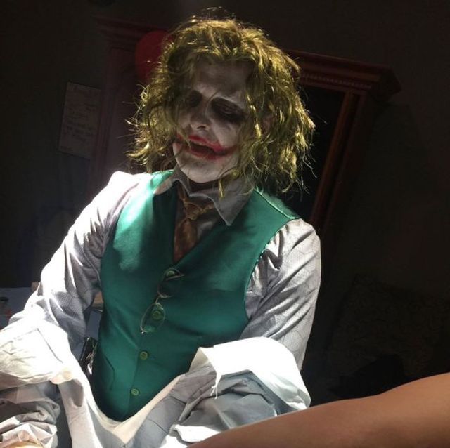 У США акушер прийняв пологи в костюмі Джокера - фото 207838