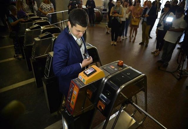 Киян попередили про зміни роботи метро - фото 207031