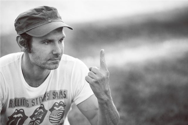 Відверті фотосесії Емілі Ратажковскі та майстер-клас від Притули: 5 листопада у трьох фото - фото 207070