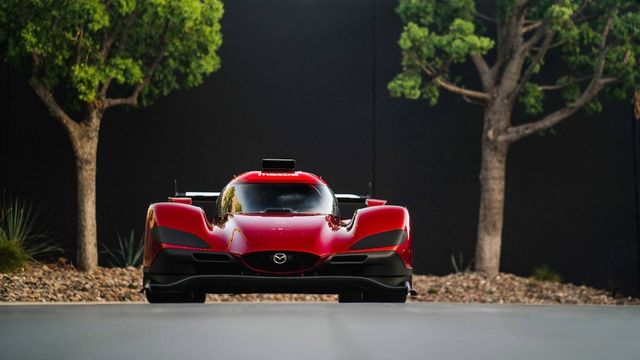  Mazda RT-24P дебютував на побудована на шасі Riley Mk. 30 - фото 212386