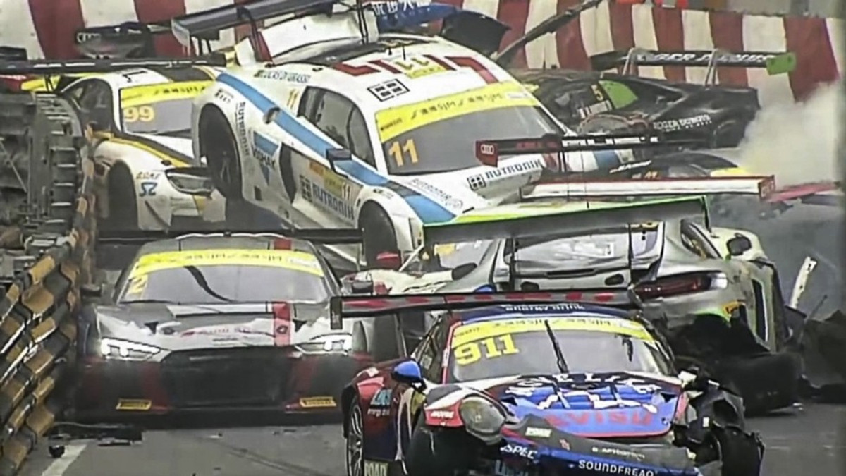 Сталася масова аварія на Гран-прі Макао: відеофакт - фото 1