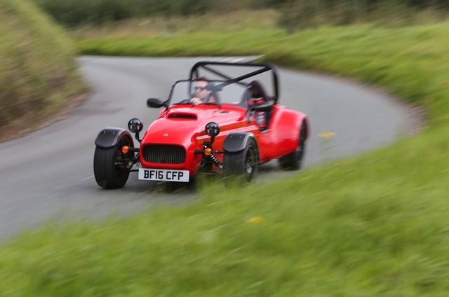 Westfield Sportscar збирається представити недорогий спорткар - фото 207653