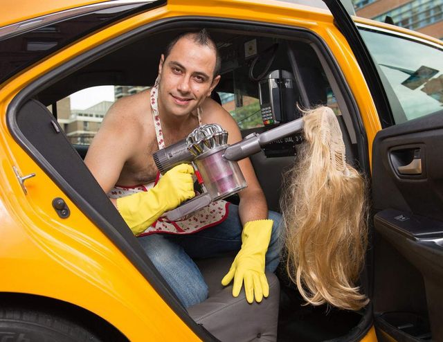 Таксисти Нью-Йорка знялися для веселого календаря - фото 209757