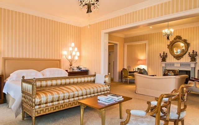 Розкішний особняк Ілона Маска показали на фото - фото 207212