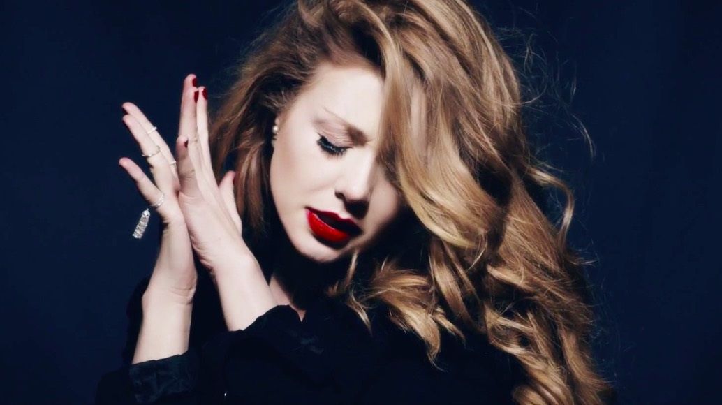 Кароль зворушила мережу рідкісним селфі з сином