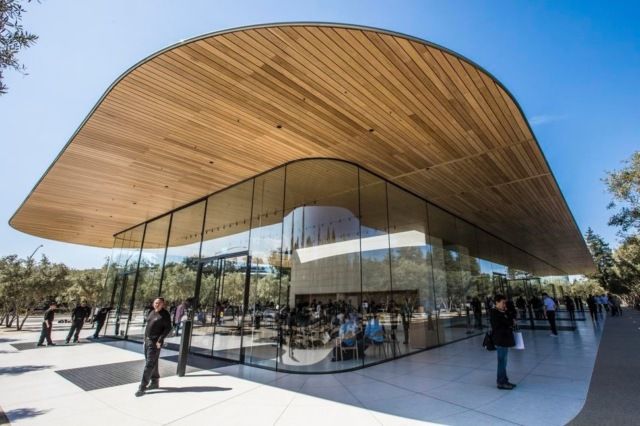 Як виглядає новий кампус Apple: ефектні фото