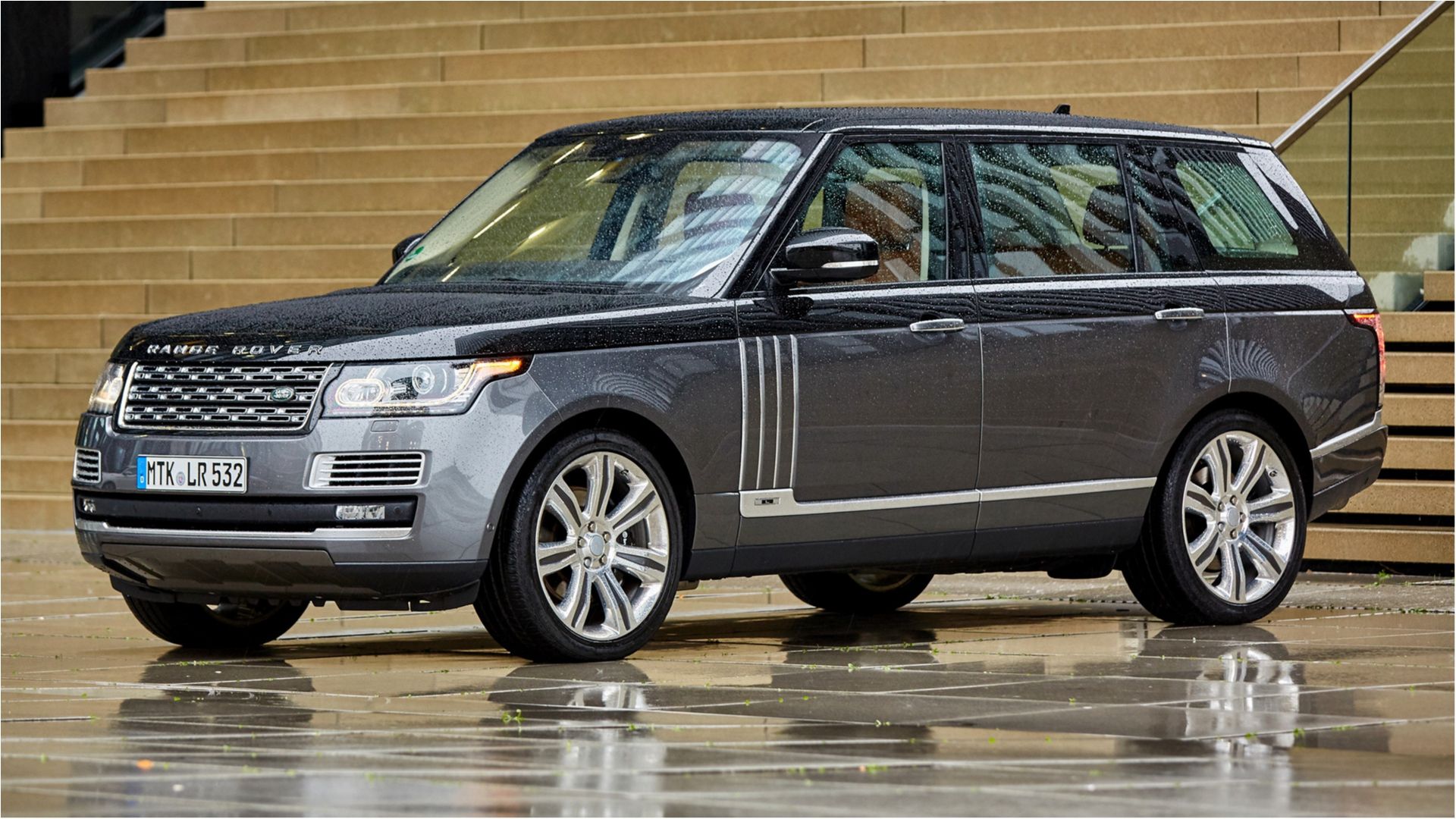 Позашляховик Range Rover представлений у найрозкішнішій версії