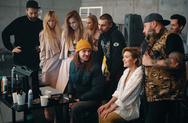 Оля Діброва презентувала дебютну відеороботу - фото 213432