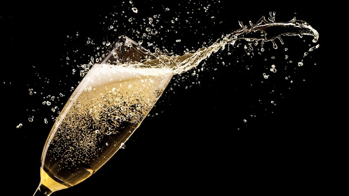 Що бульбашки в шампанському можуть розповісти про якість напою - фото 1