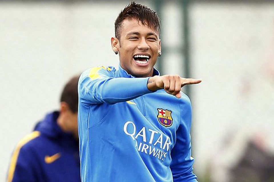 Знаменитий футболіст жорстоко розіграв сплячого друга: відеофакт