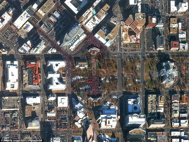 Жіночий марш у Денвері - фото 216619