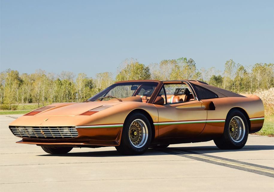 Ferrari з телевізором, телефоном і відеокамерою піде з молотка