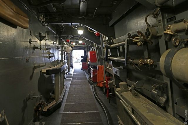 В Одесі показали, як виглядає зсередини американський есмінець - фото 212665