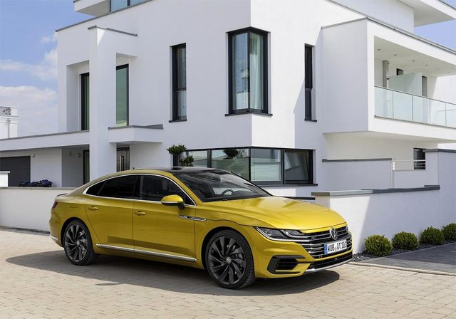 Volkswagen готує конкурента Porsche Panamera - фото 215851