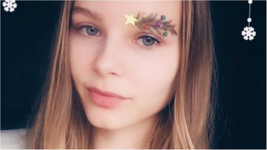 Брови-ялинки: мережу захопив новий б'юті-тренд