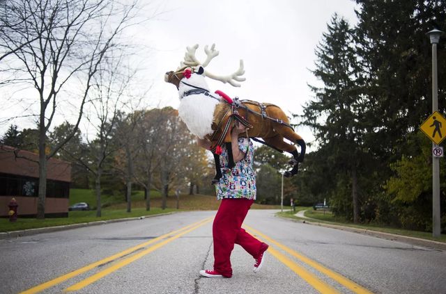У США відкрилася школа Санта-Клаусів - фото 217909