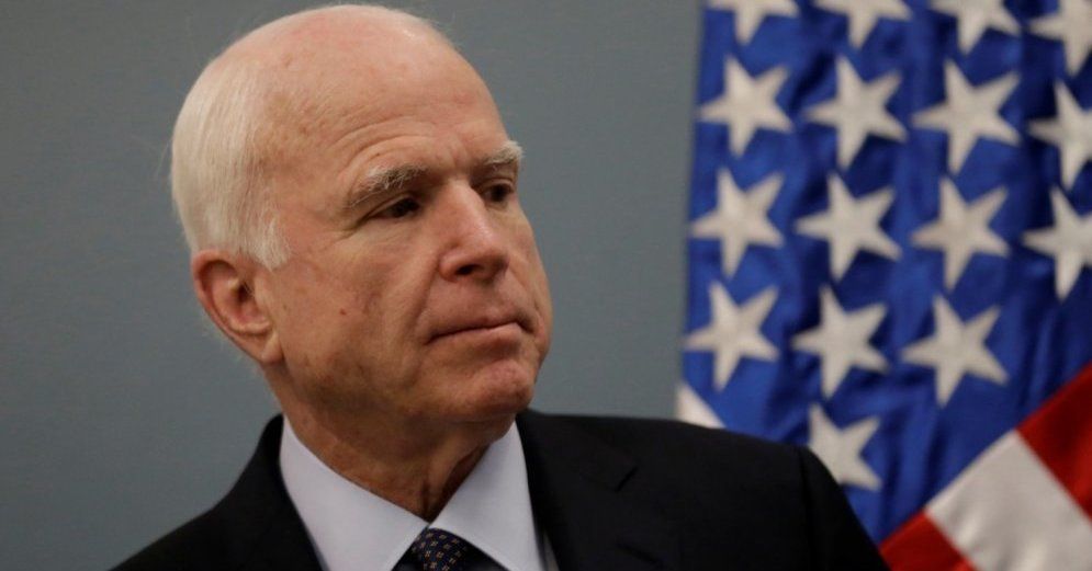 У США госпіталізували Джона Маккейна - фото 1