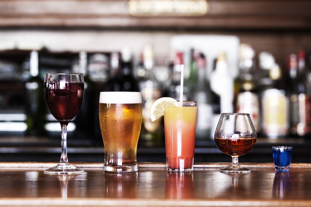 Науковці назвали несподівану властивість алкогольних напоїв - фото 1