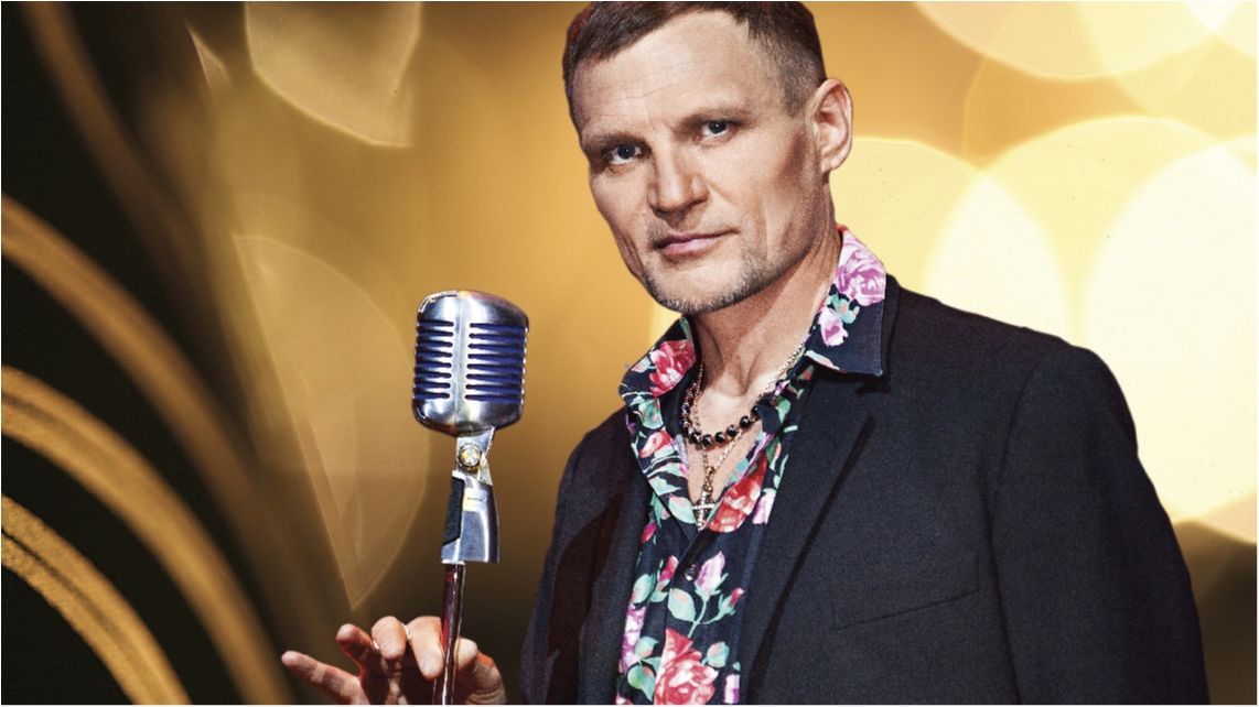 Олег Скрипка вперше показав своїх донечок: фотофакт