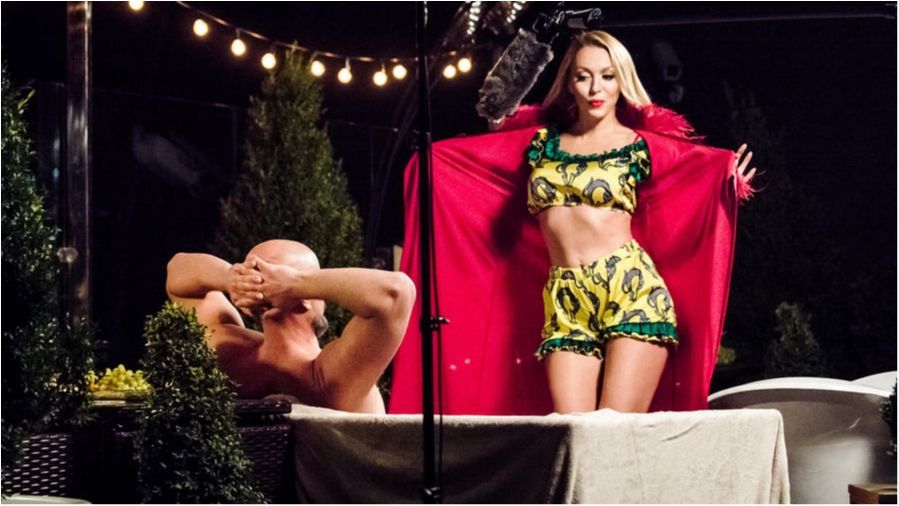 З'явився тизер української секс-комедії "Свінгери" з Поляковою та Астаф'євою