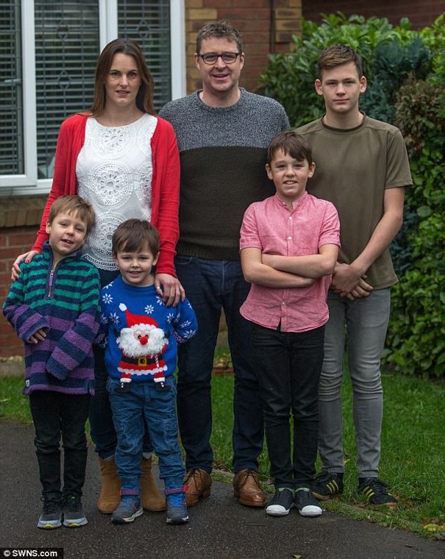 Британці підрахували кількість сміття, яке залишилося після Різдва - фото 217552