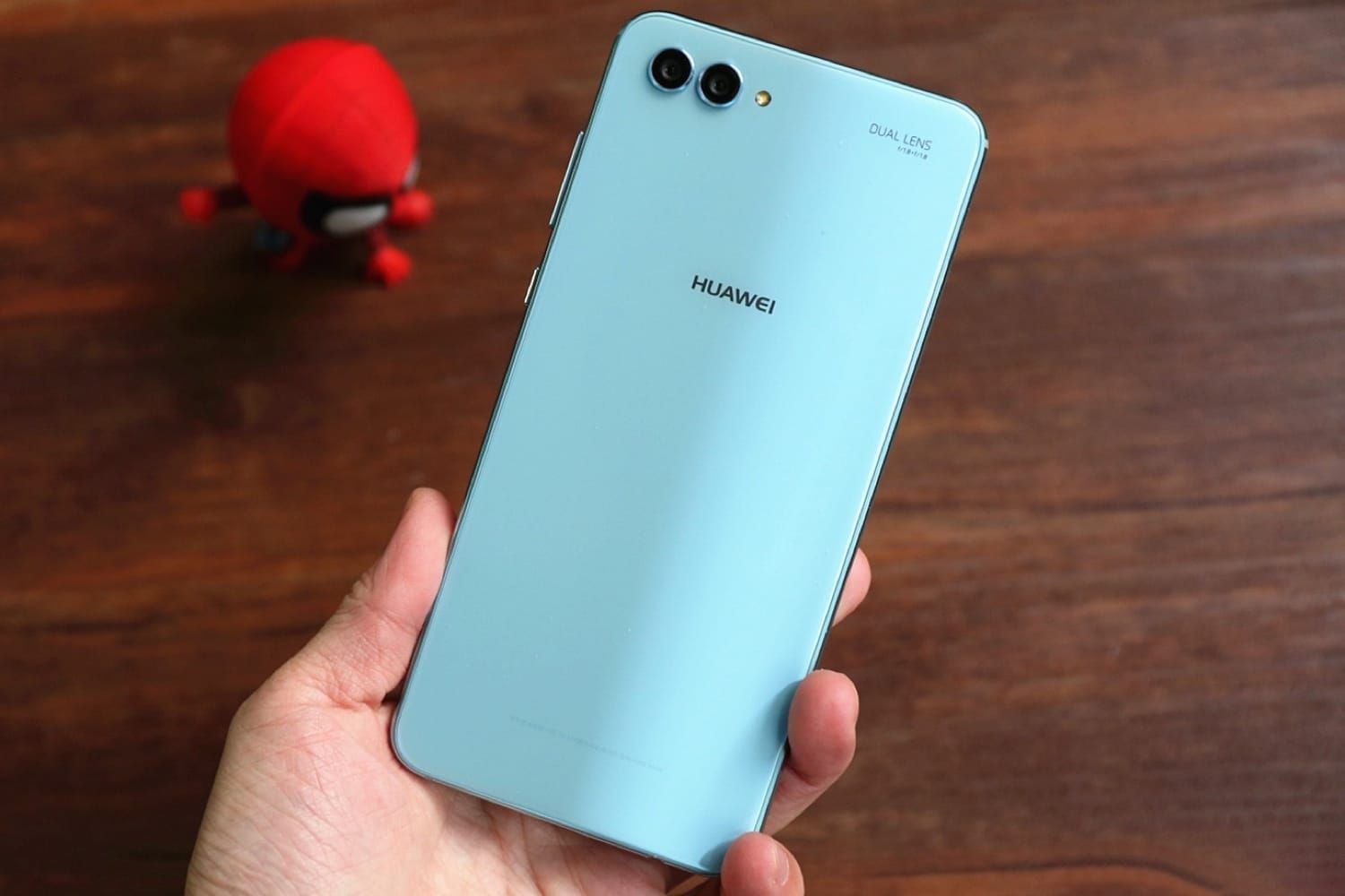 Huawei Nova 2s: офіційний реліз новинки китайської компанії