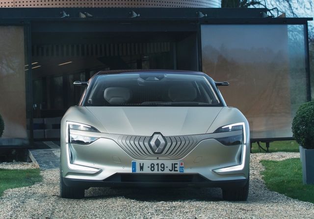 Renault Symbioz занурить пасажирів у віртуальну реальність - фото 213841