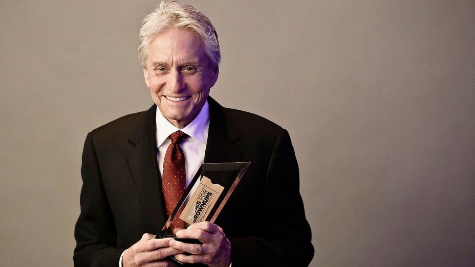 Майкл Дуглас уперше став дідусем