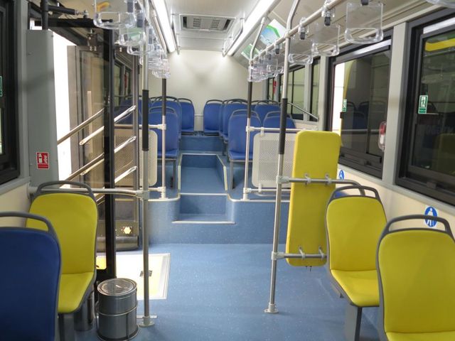 На Busworld 2017 представили автобус на метанольних паливних елементах - фото 216888