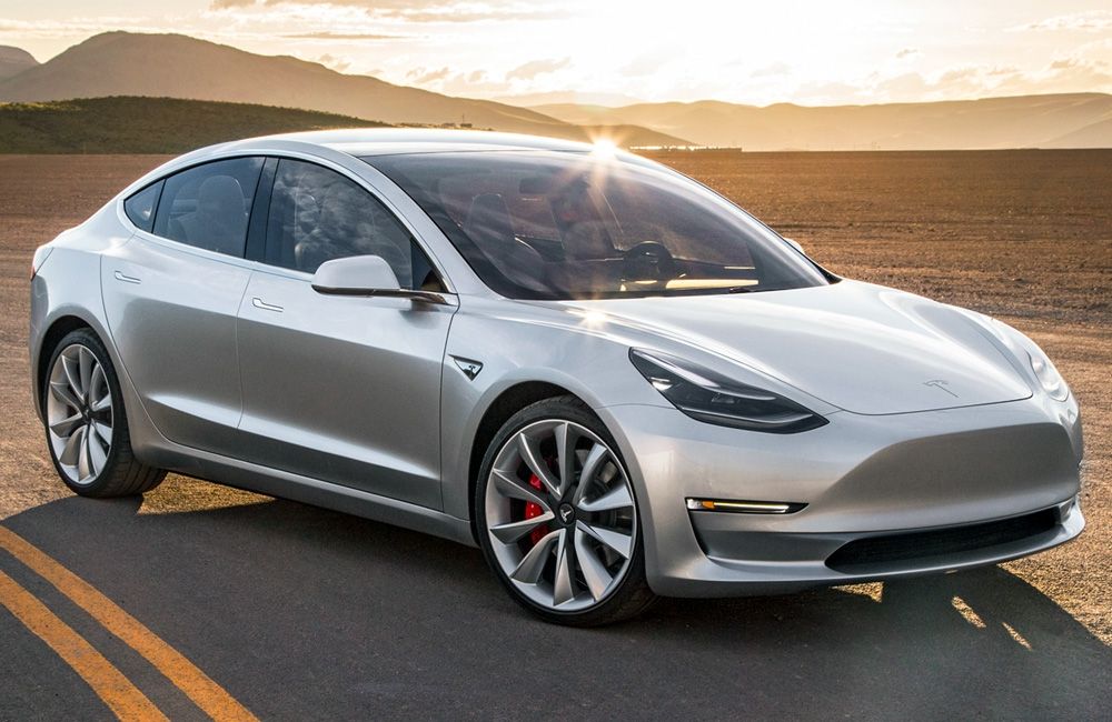 Tesla Model 3 перевищила максимальну швидкість, заявлену виробником - фото 1