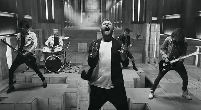 Акустика та закулісся: Asking Alexandria випустили свіжий кліп