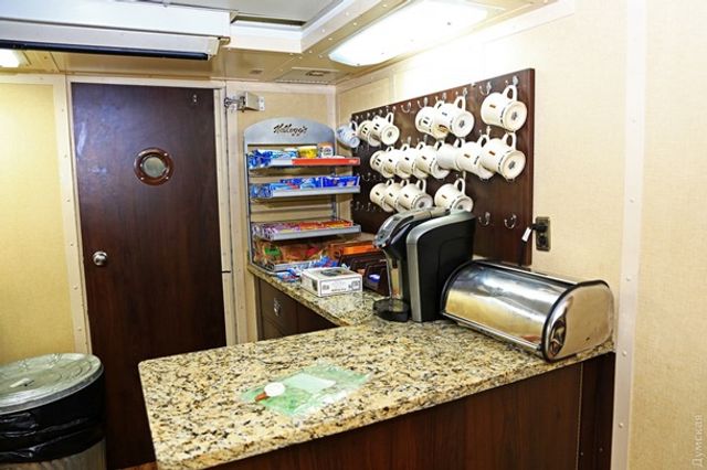 В Одесі показали, як виглядає зсередини американський есмінець - фото 212655